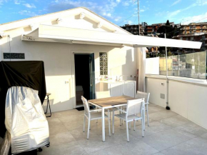 Appartamento con terrazza vista mare Lambretta